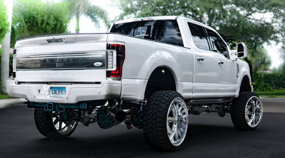 Lift Kits Naples FL, best lift kits, suspension lift kits, 4 inch lift kit, Lift kits for trucks, 6 inch lift kit, lift kits near me,