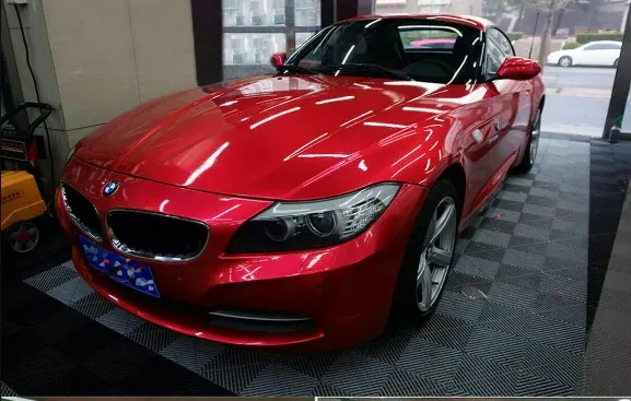 Glossy Red car color