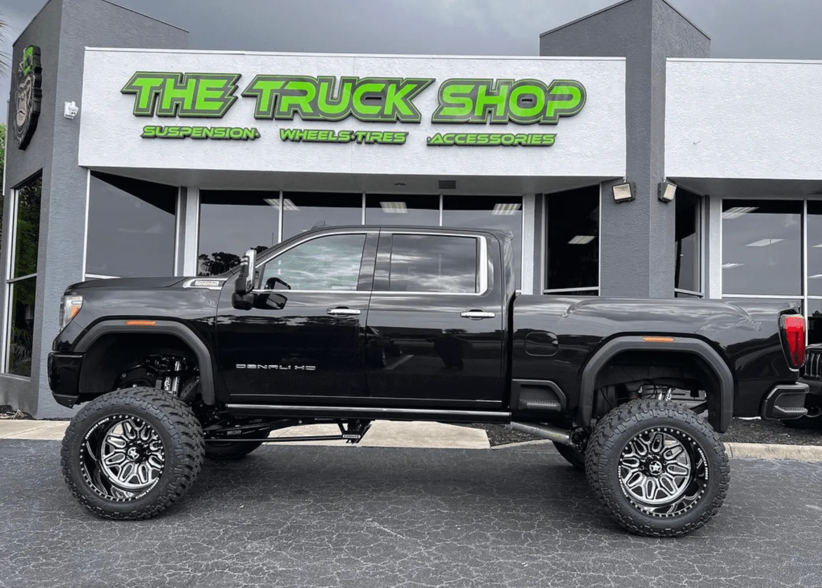 Truck Customization Services